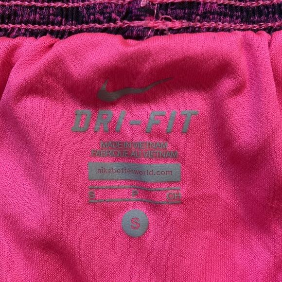 Nike running shorts - Picture 5 of 6